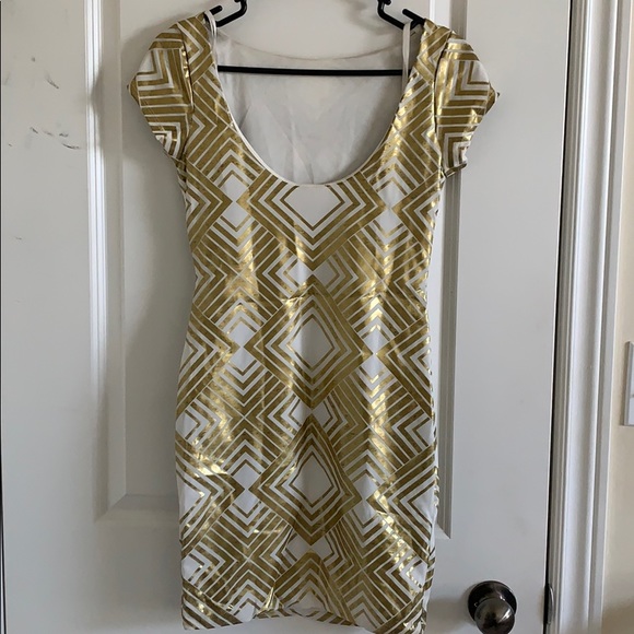 Arden B Gold & White Dress - Picture 2 of 3